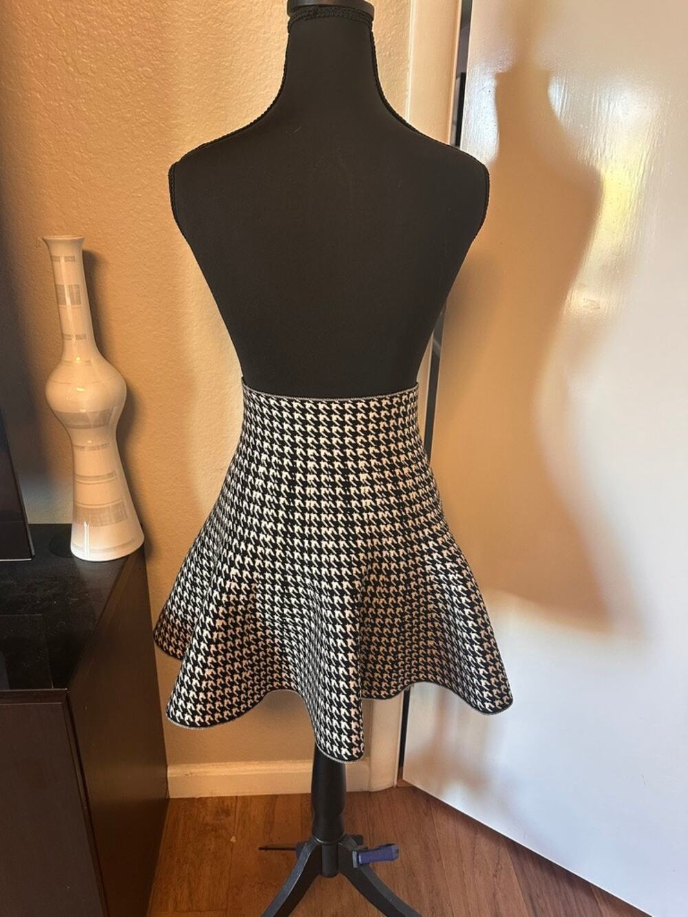 Black White Houndstooth Knit Skirt High Waisted Flared Skater Mini Skirt Flouncy